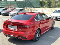 جاگوار XE